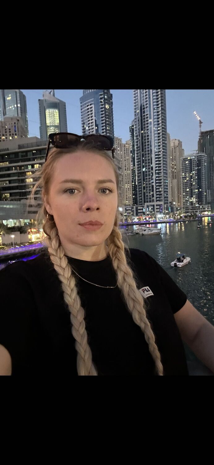  54431780  Iryna, 35 ,    