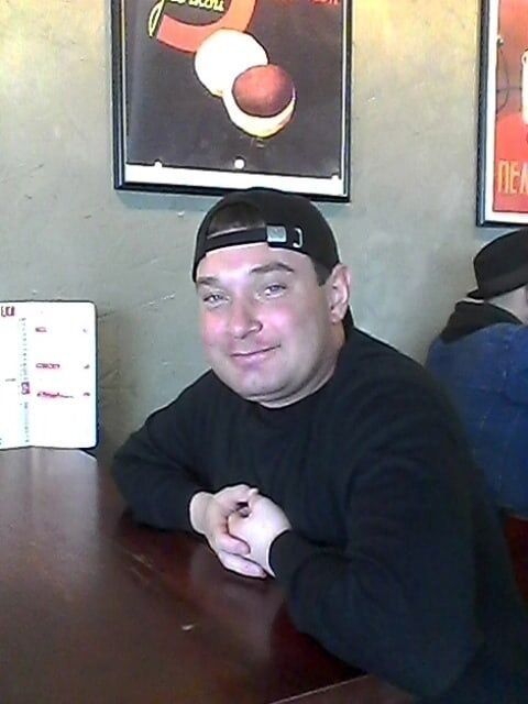  51318480  Ruslan, 40 ,    
