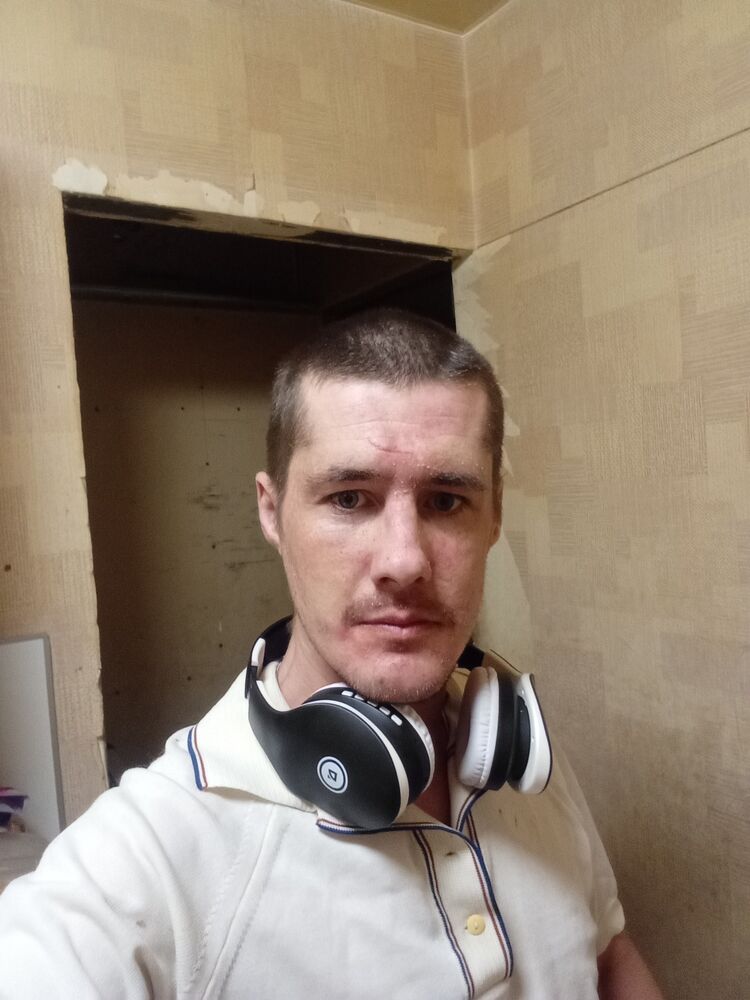  ,   Dmitry, 31 ,   ,   