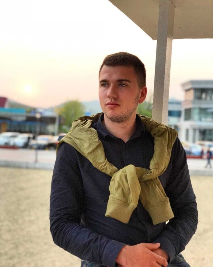  -,   , 32 ,   ,   