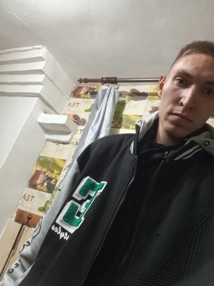  53724020  Nikolay, 22 ,    