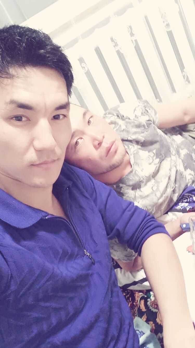  ,   Zhanserik, 32 ,   ,   