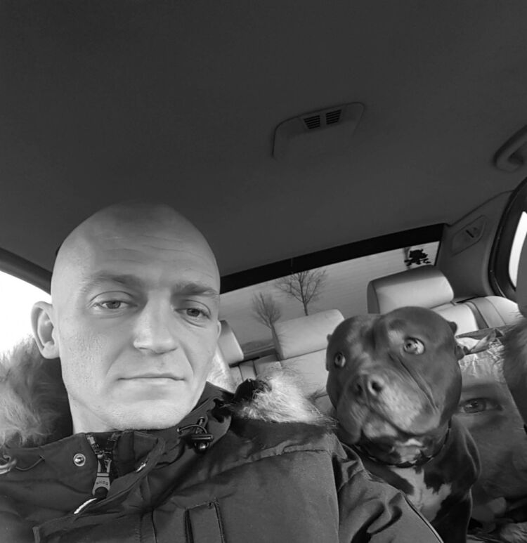  ,   Andrius, 40 ,   ,   , c 