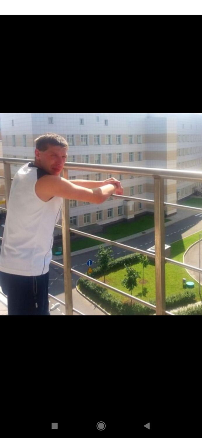  46192610  Konstantin, 36 ,    