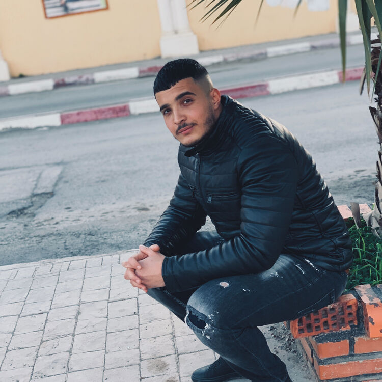  ,   Achref, 25 ,   ,   