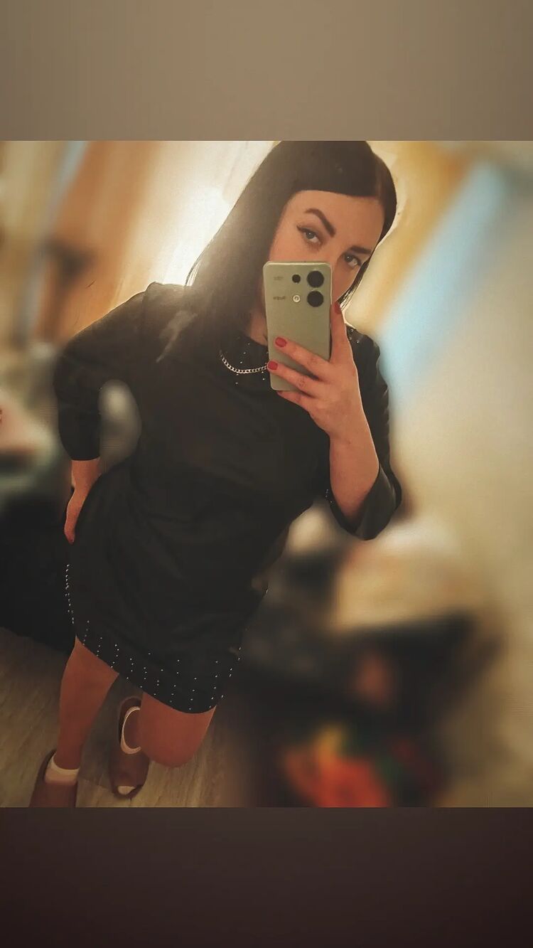 49912210  Missis_M, 24 ,    
