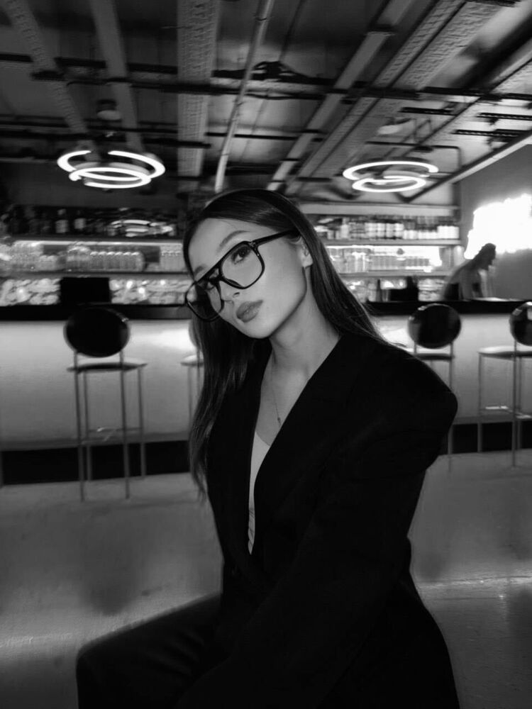  54075410  Anastasia, 21 ,    