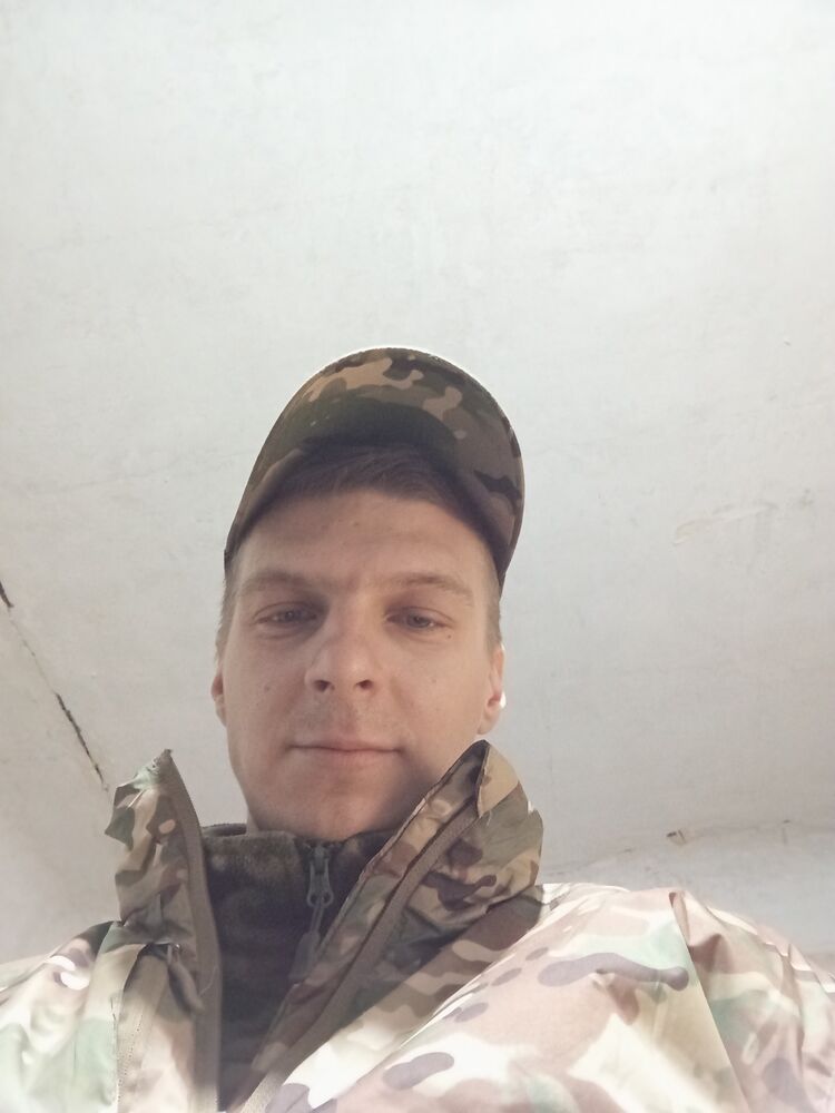  48796550  , 32 ,    