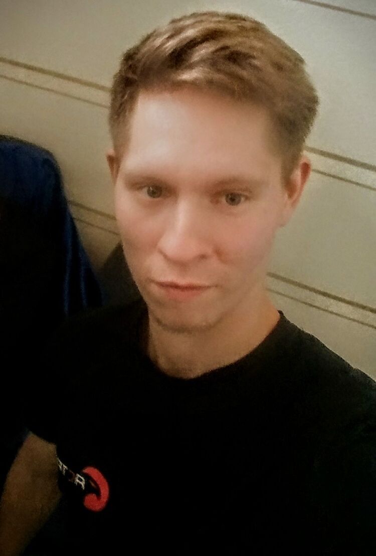 ���� 18185510 ������� ����, 33 ����, ���� ���������� � ��������