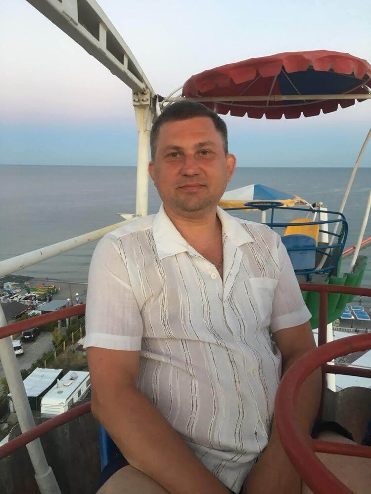  ,   Andrei, 44 ,   c 