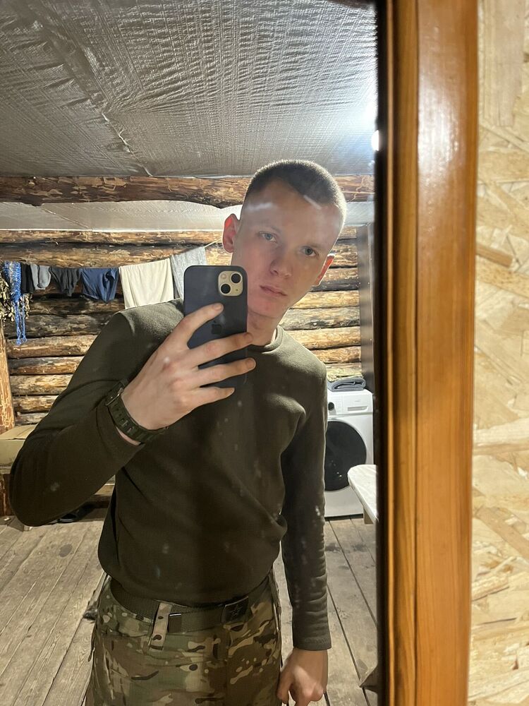  51818270  , 22 ,    