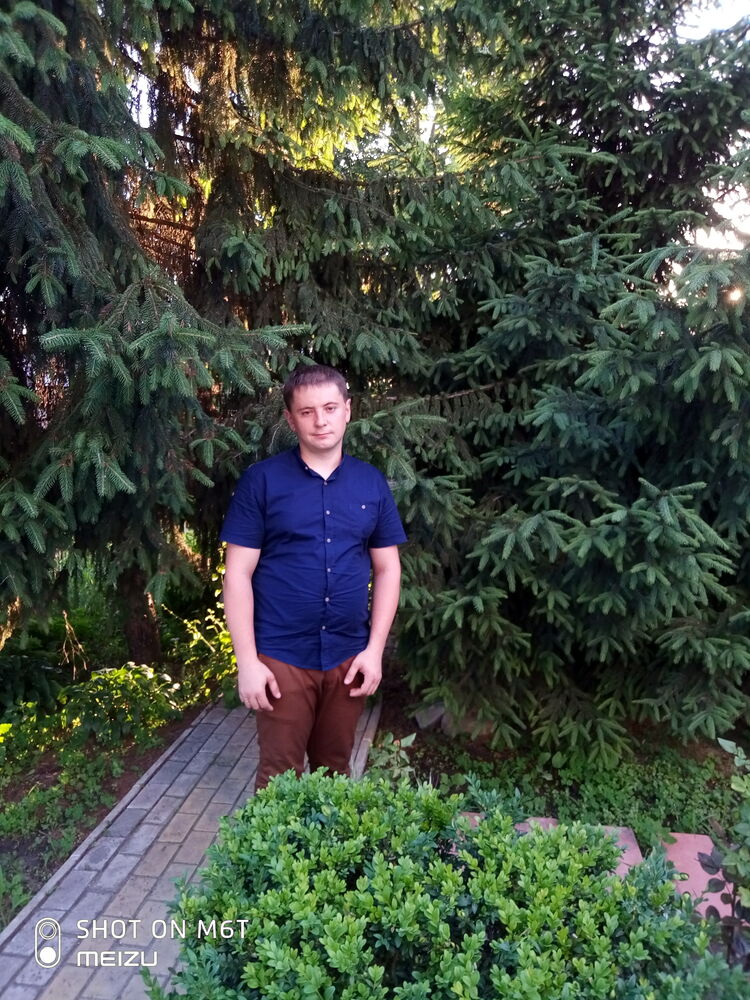  24101280  Andrey, 31 ,    