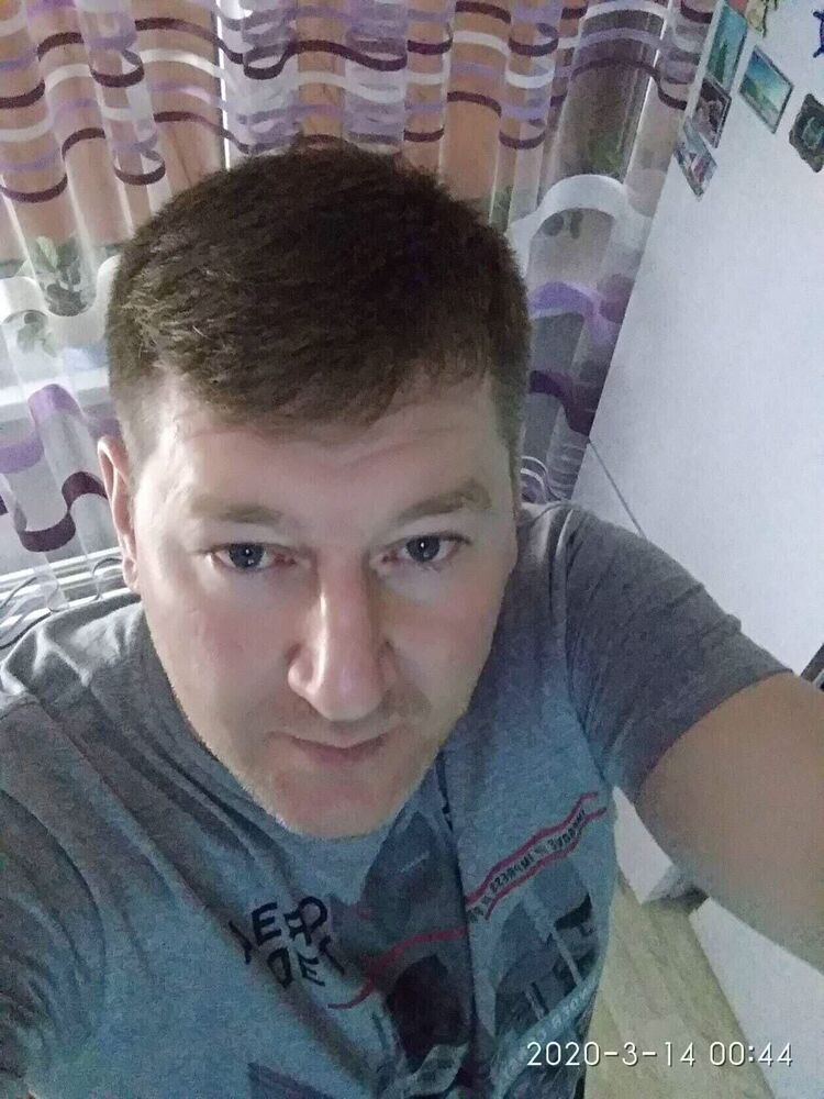  37973190  Vyacheslav, 44 ,    