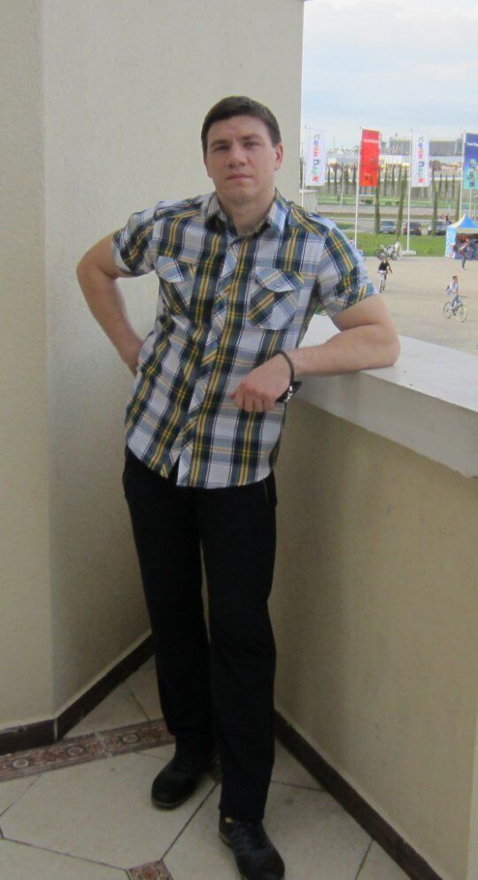  43465050  Vladislav, 36 ,    