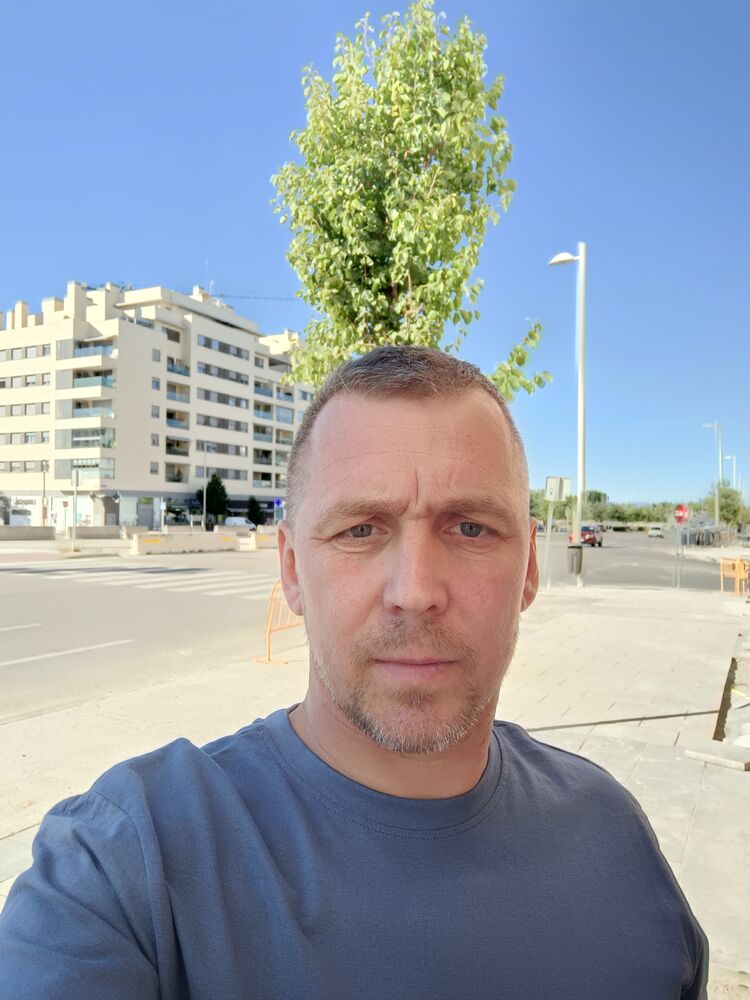  44815910  Ivan, 42 ,    Madrid