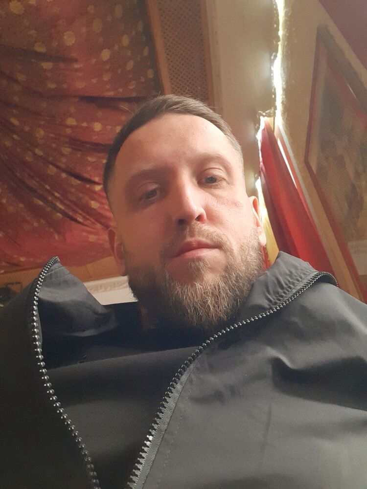  49525300  , 32 ,    