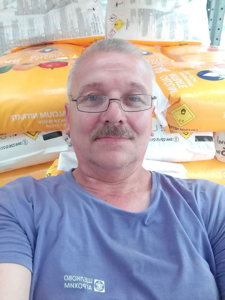  50604460  Vladimir, 53 ,    