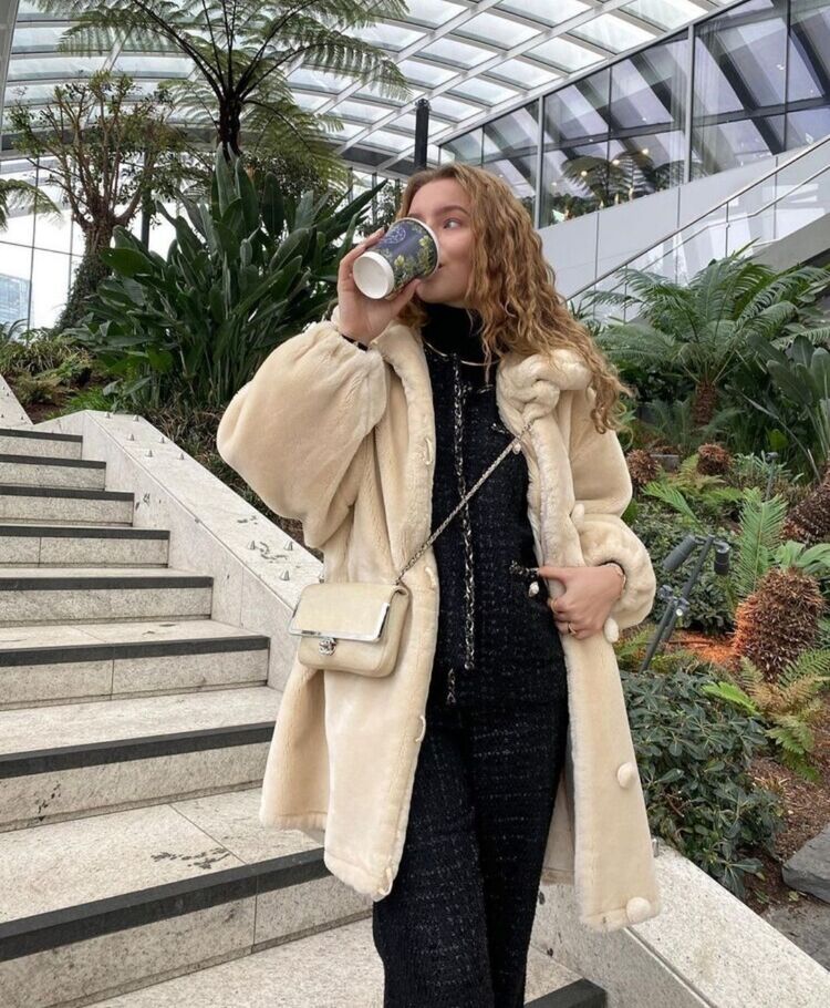 ���� 35218960 ������� ��������, 25 ���, ���� ���������� � �������-��-����