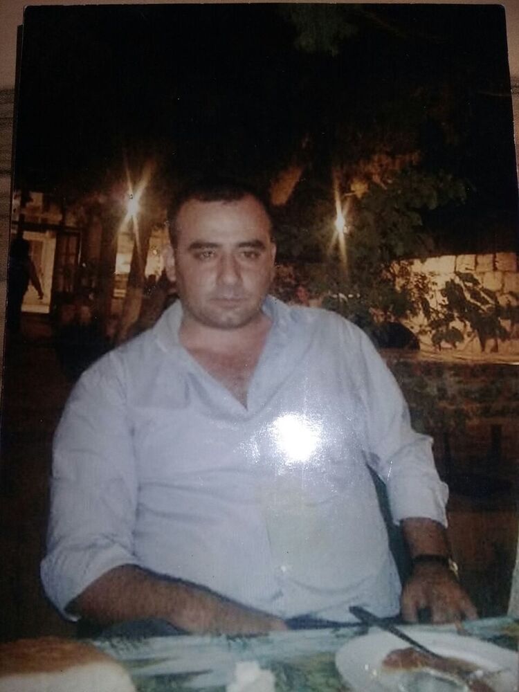  19165250  VugarHajiyev, 44 ,    