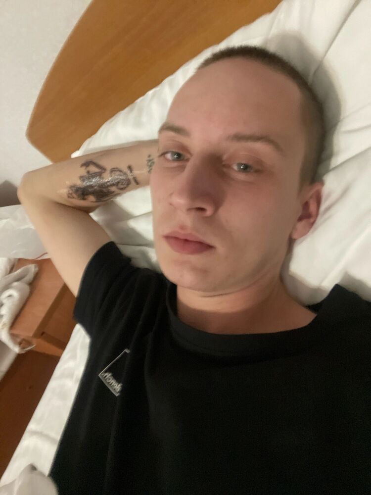  44824080  , 21 ,    