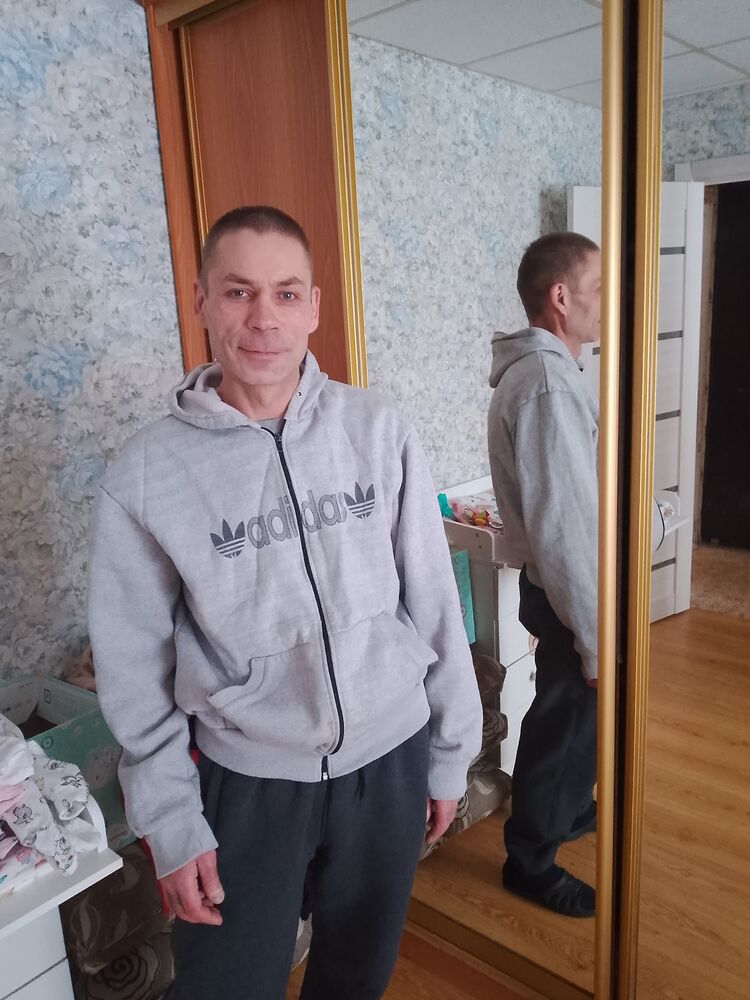  49638180  , 46 ,    