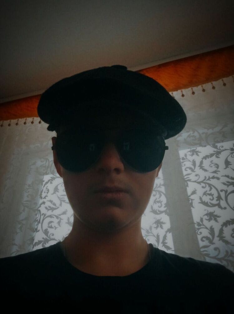  44544200  Yulian, 19 ,    