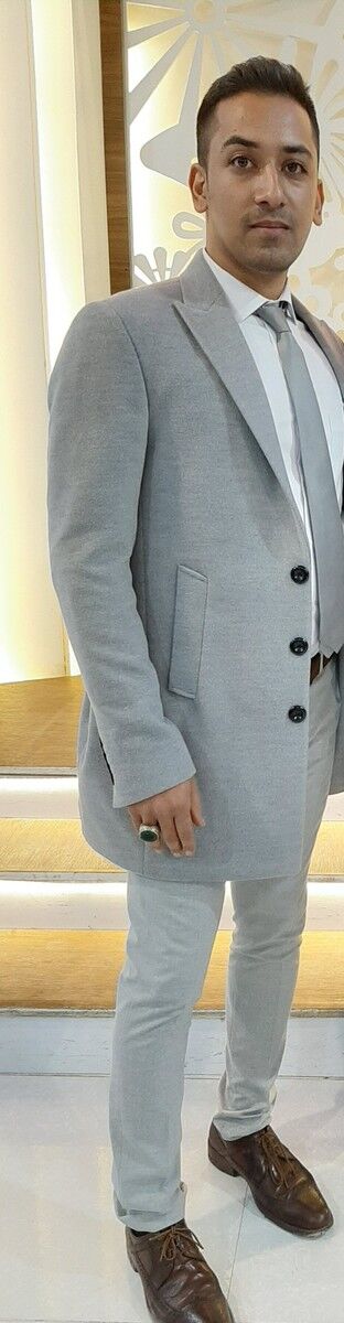  18542950  Omid, 32 ,    