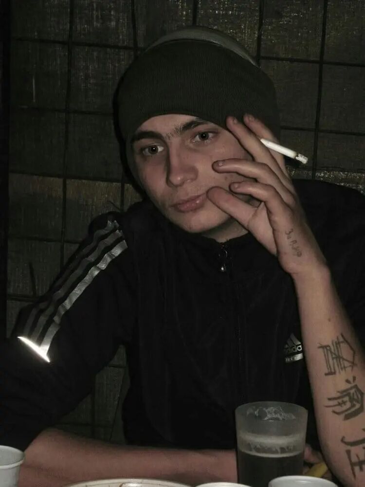  44957410  , 34 ,     