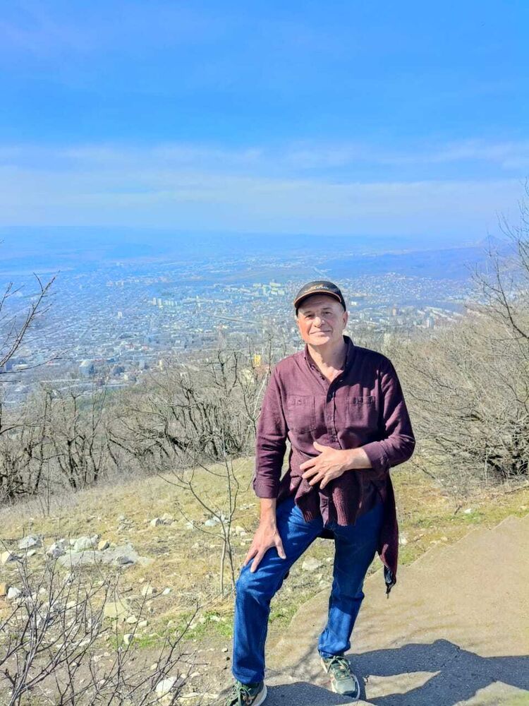  --,   , 62 ,   c 