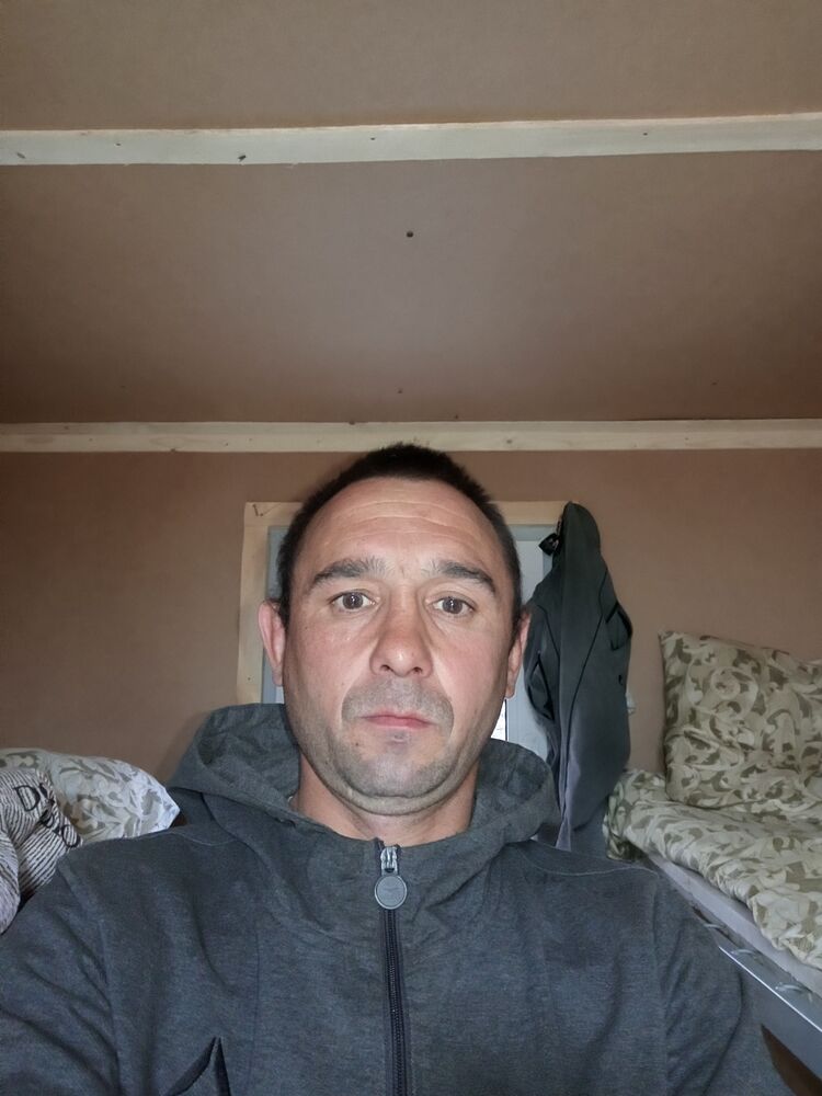  37814760  , 42 ,    