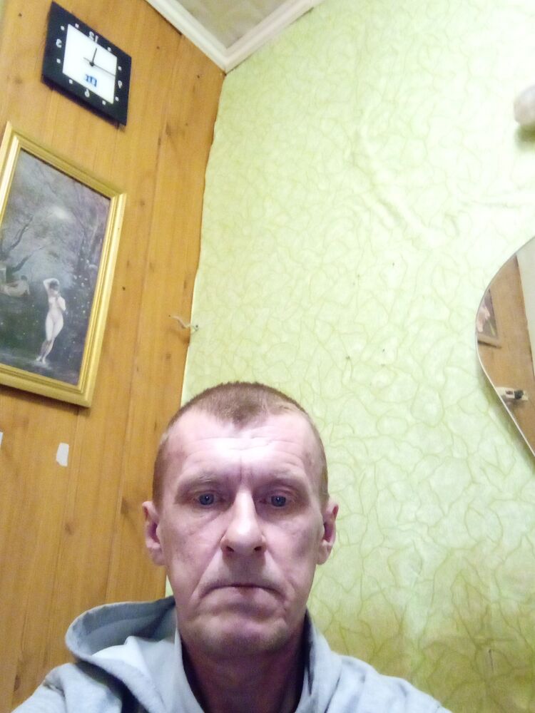  32299810  , 52 ,    