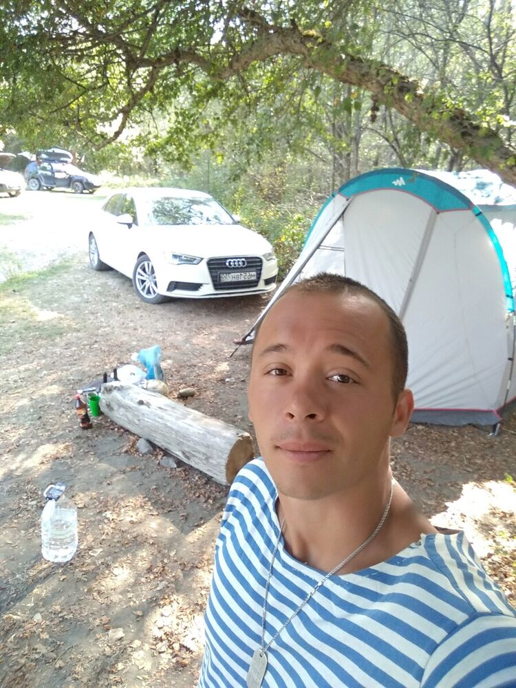  21558920  , 33 ,    