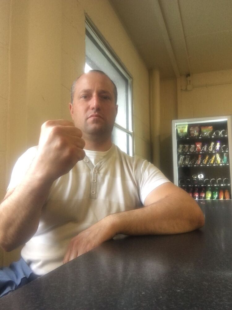  ,   Anton, 48 ,   ,   