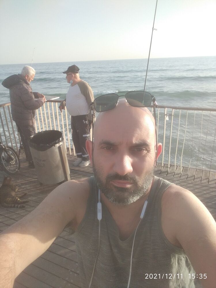  24630570  Felix, 45 ,    Azor