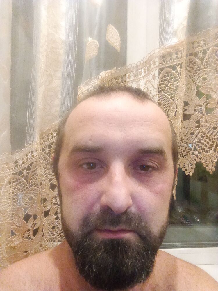  Abrest,   , 33 ,   ,   