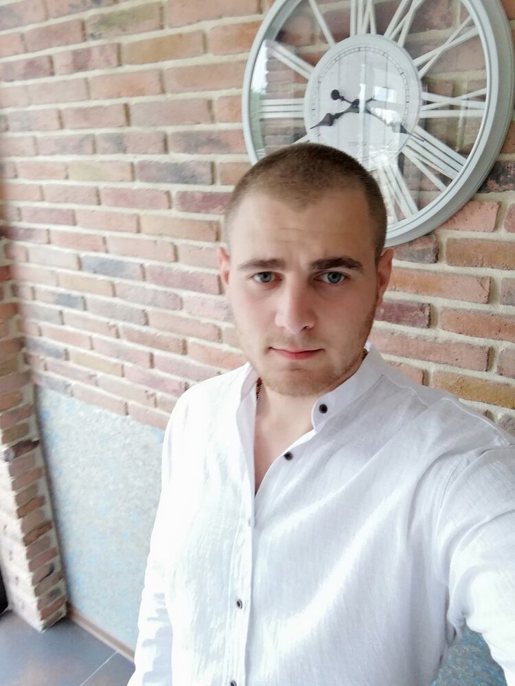  18983980  Gio, 28 ,    