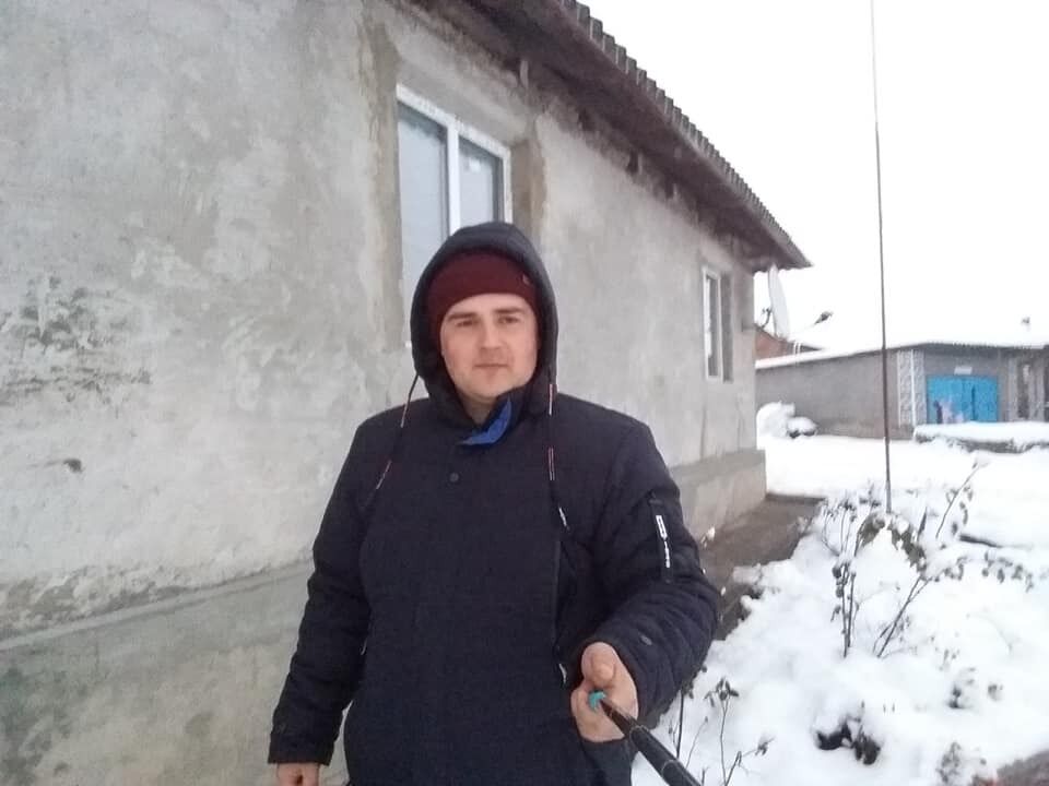  23288610  , 35 ,    -