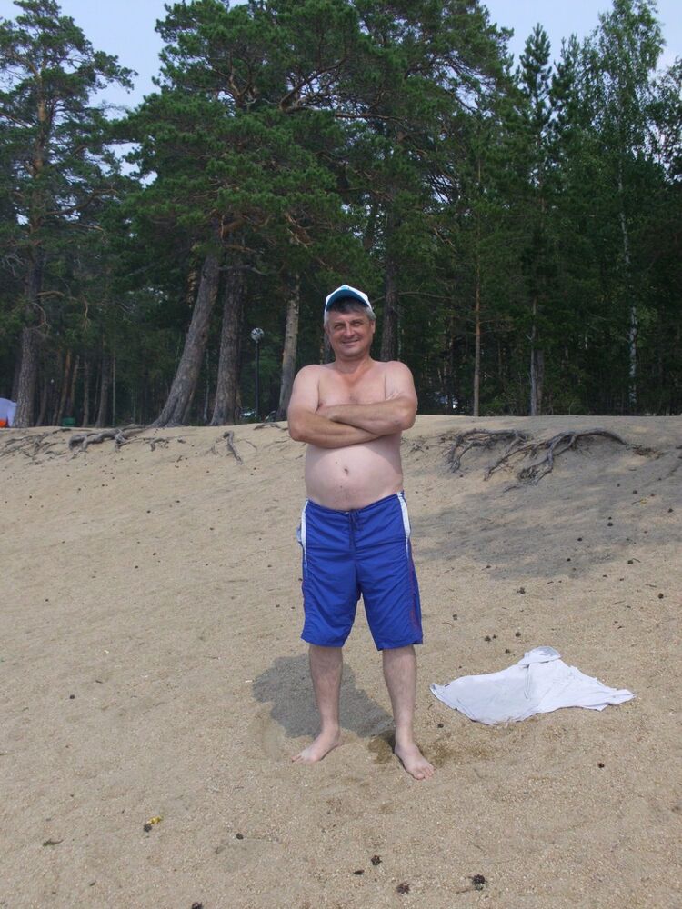  ,   Alex, 59 ,   