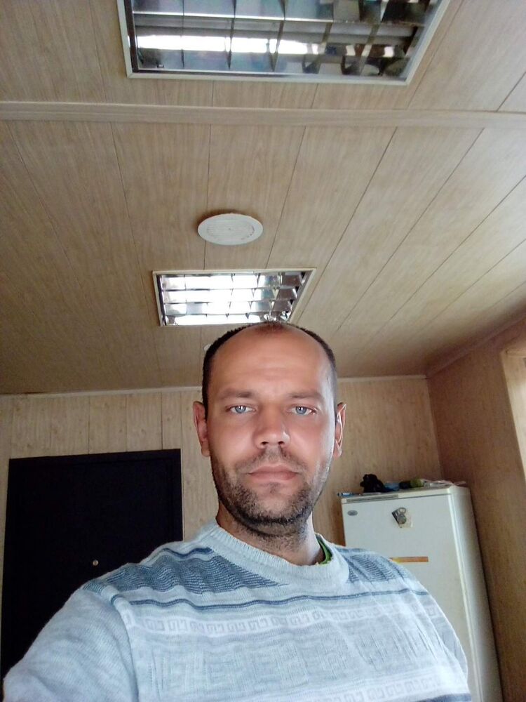 ,   Nikolay, 44 ,   ,   , c 