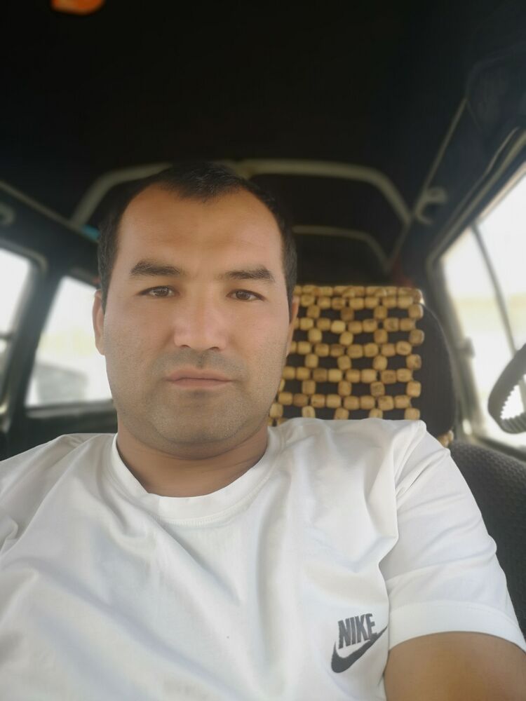  45554020  Azamjon, 32 ,    