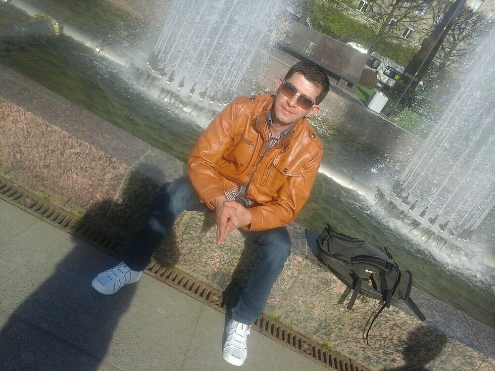  ,   David, 29 ,   ,   , c 