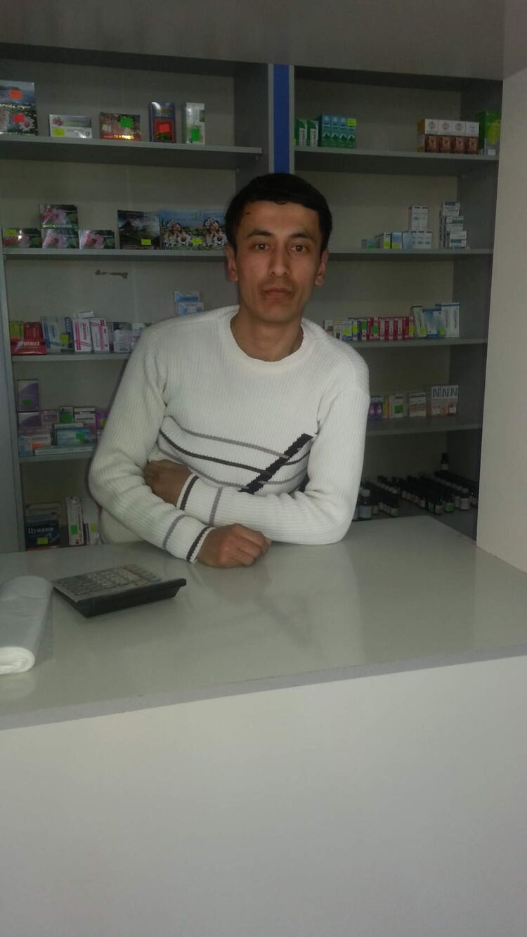  ,   Bobur, 37 ,   ,   