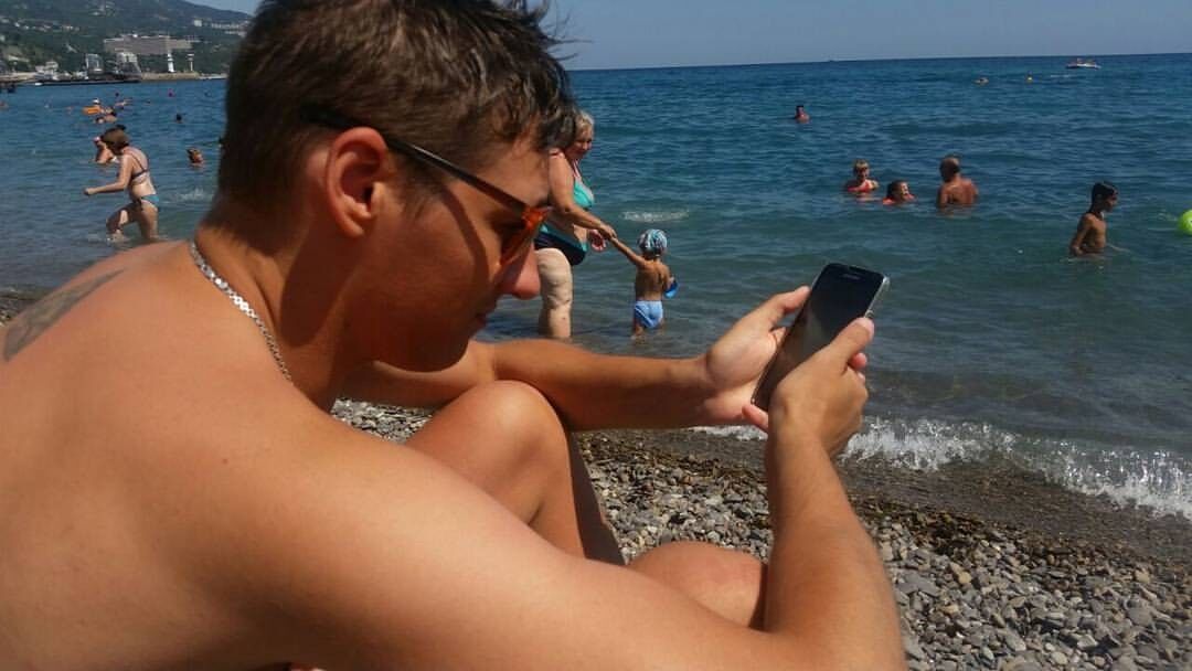  10858540  , 44 ,    