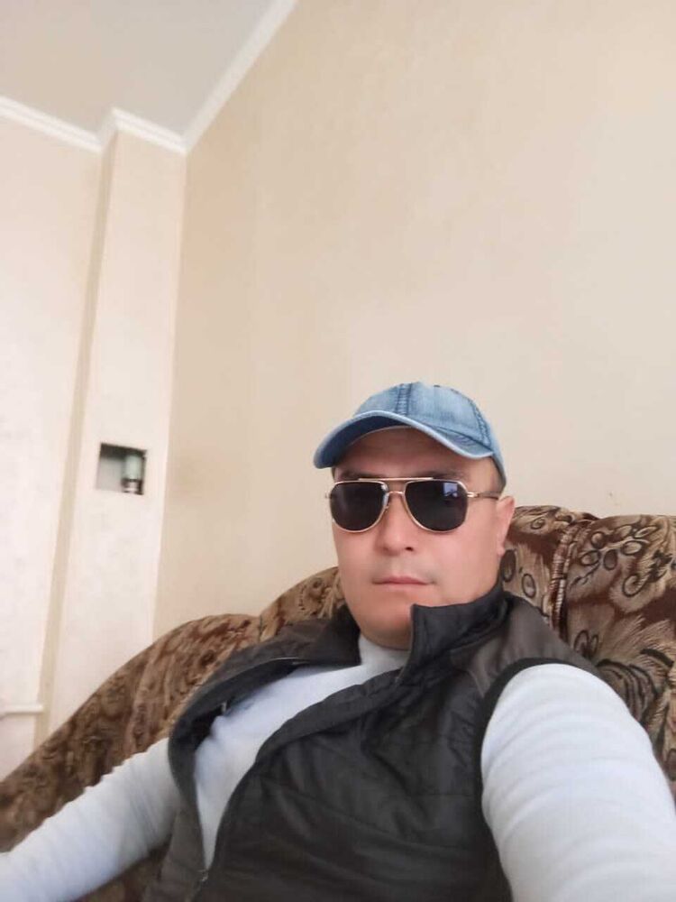  49983340  Furqat, 35 ,    