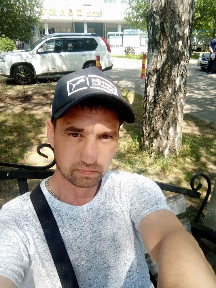  38750610  , 42 ,    