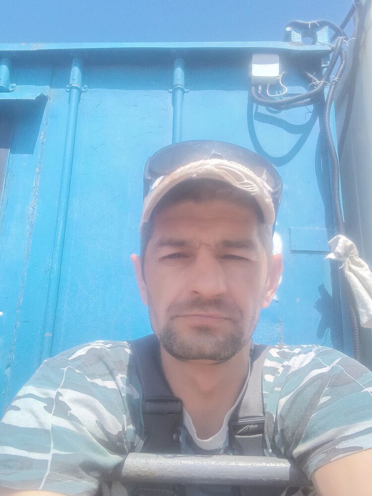  48855530  , 40 ,    