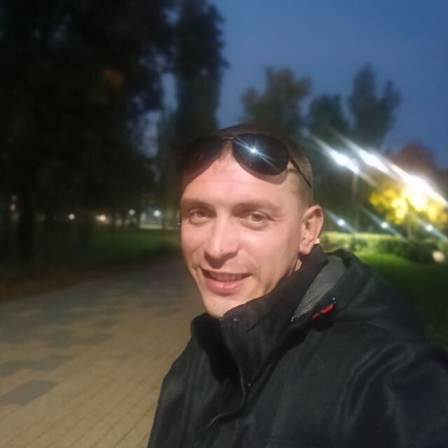  45156540  Vladimir, 31 ,    