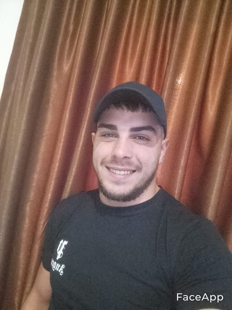 40863930  , 28 ,    