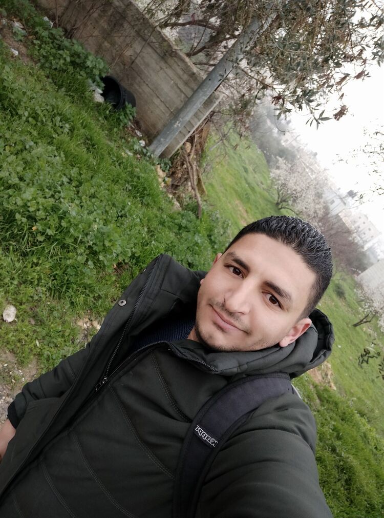  Bethlehem,   Malek, 33 ,   ,   , c 