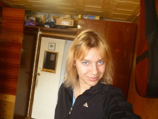  ,   Lara, 26 ,   ,   , 
